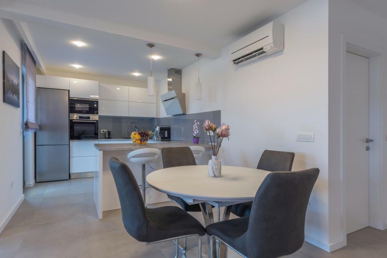 Villa Vid Apartments - Makarska Exklusiv Exterior photo